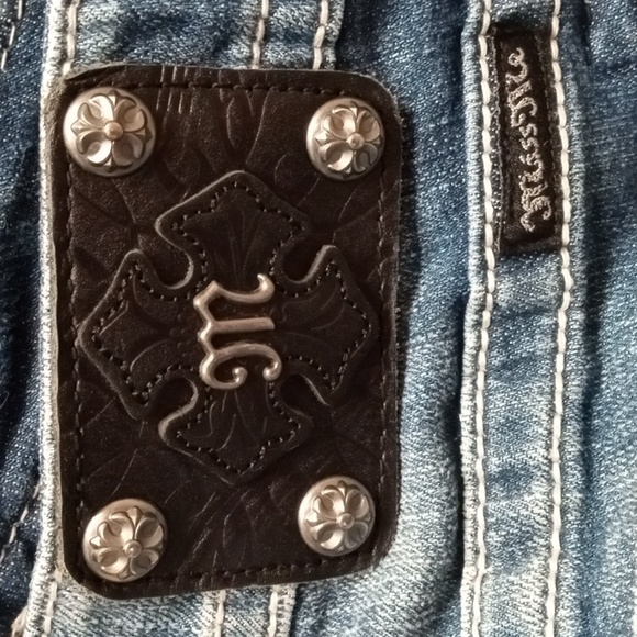 Miss Me Women's Blue Boot Cut Jeans with Raw Hem Size 29 - Picture 8 of 16